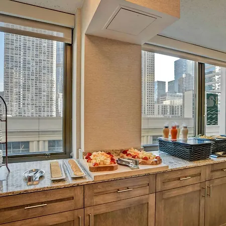 Homewood Suites By Hilton Chicago-Downtown-2